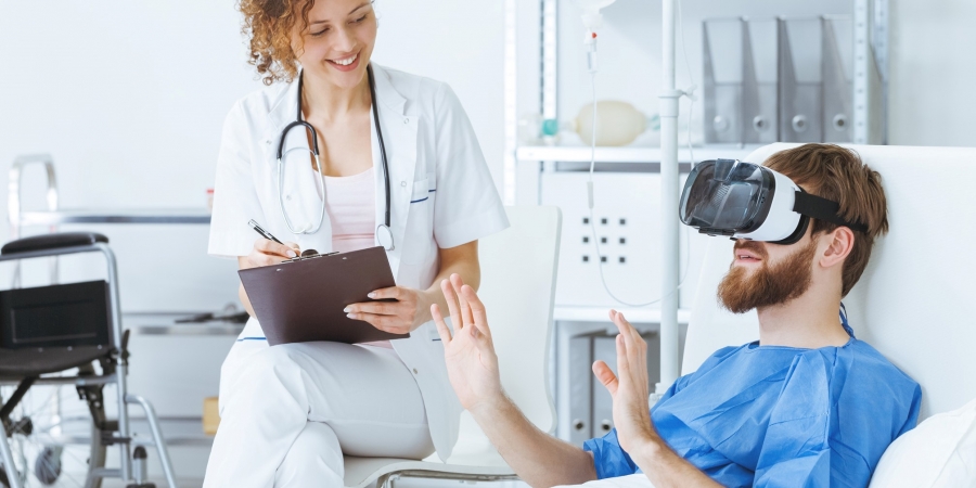 VR-Brille, Tele-Therapie & Robotik