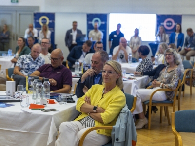 Netzwerktreffen und Markenallianz