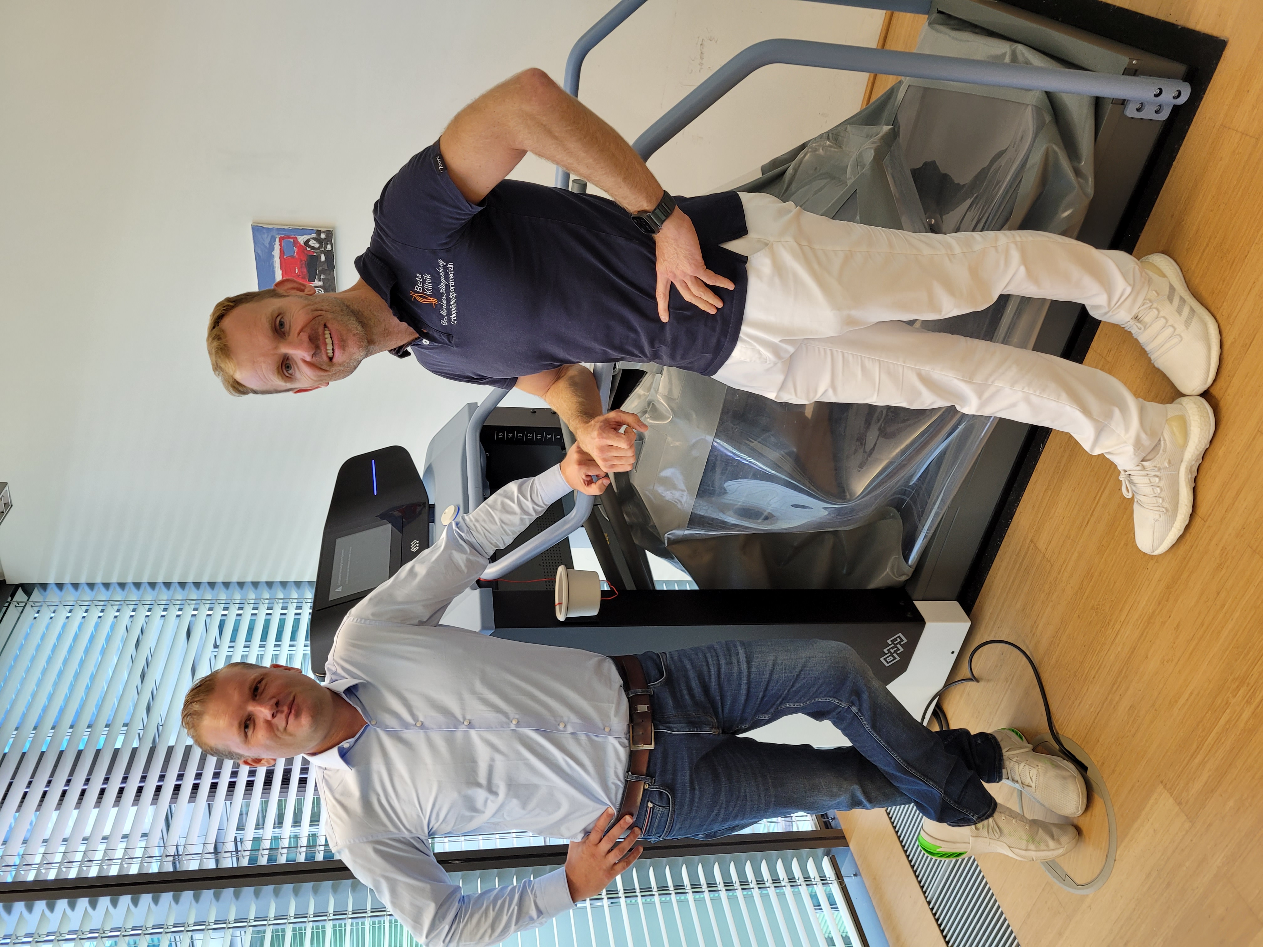 Michael Bülter (Head of Robotics bei BTL) und Dr. Markus Klingenberg