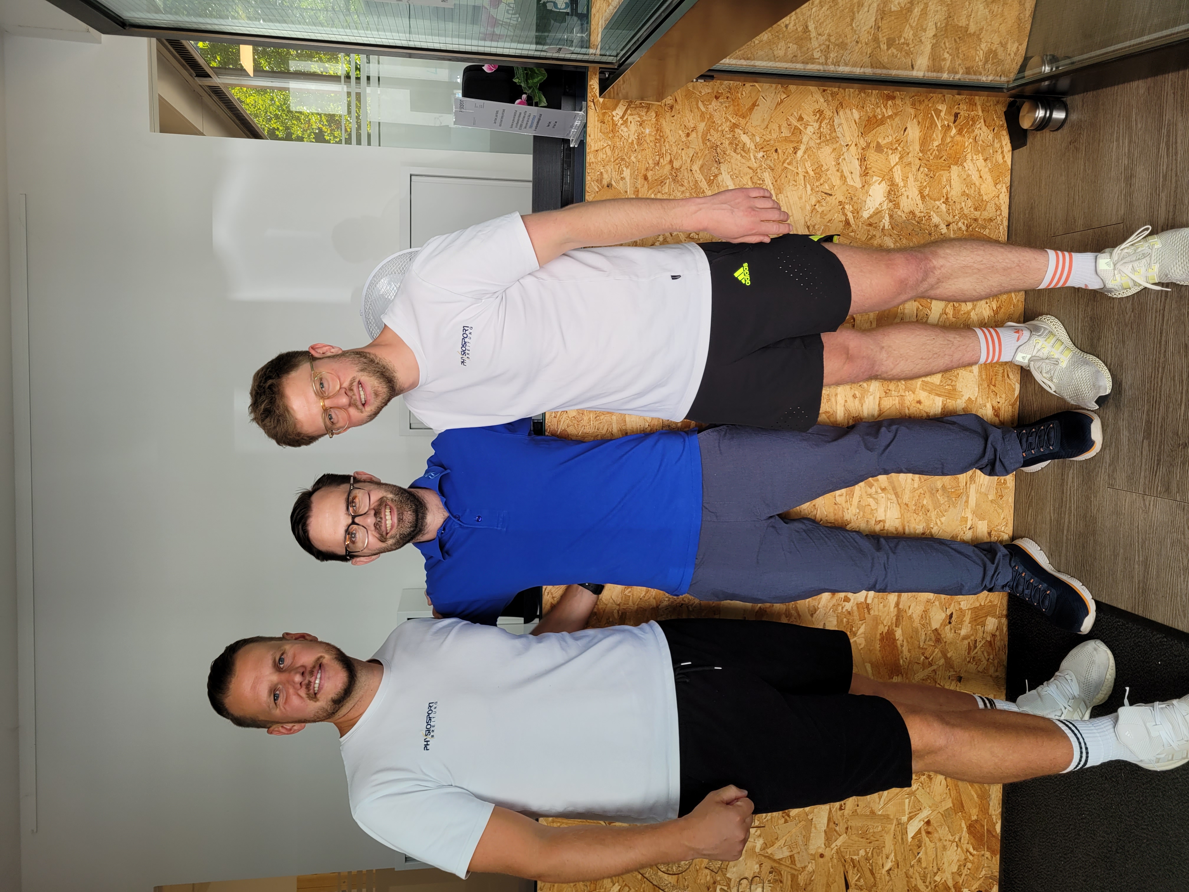 Niklas Hauck (Teilhaber PhysioSport Breitung), Philipp Hambloch und Jakob Stegers (Teilhaber PhysioSport Breitun