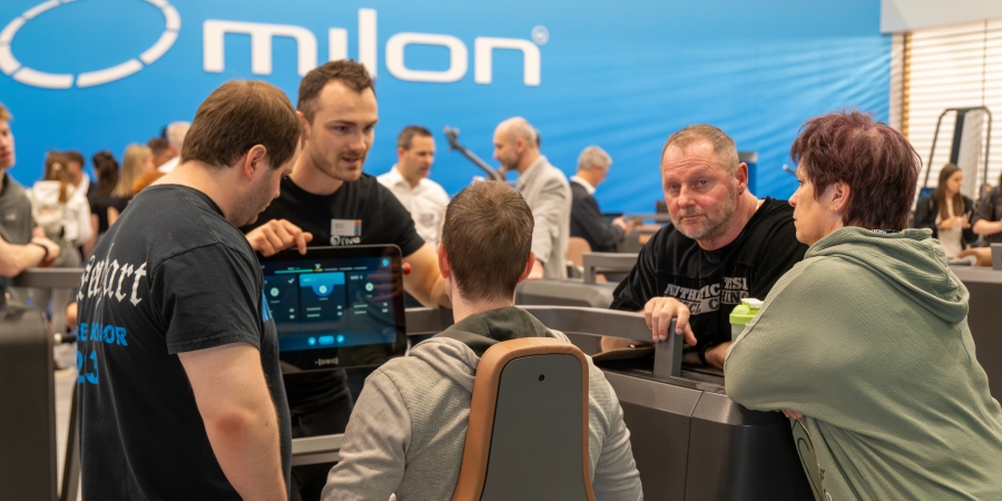 Smart Training powered by human intelligence