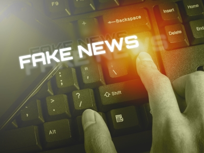 Fake News erkennen und andere davor schützen